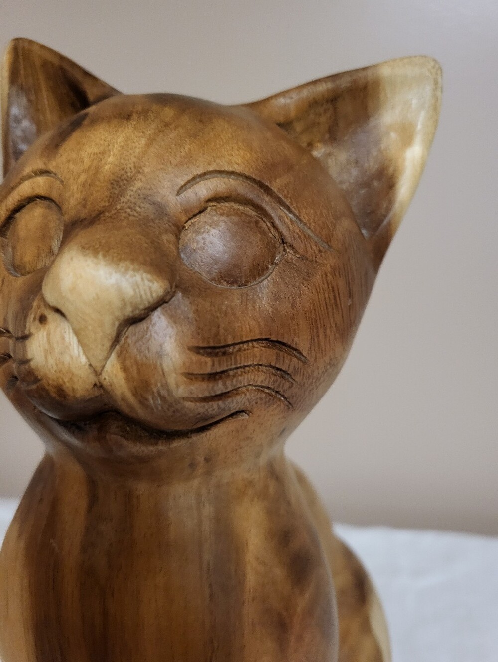 Handcarved Wooden 12 x 5.5 x 4.5 In. Cat Statue Figurine Decor - Picture 14 of 15